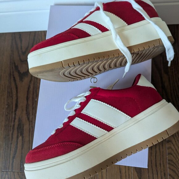 Madden girl Navida Red/White (Size 6, but fit 6.5) - Picture 4 of 12